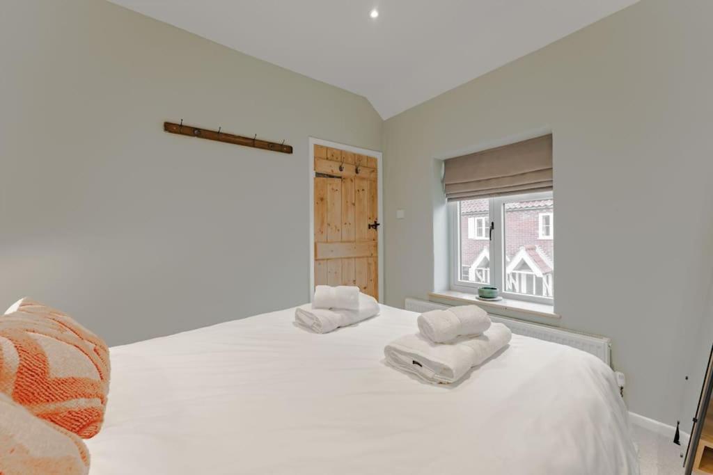 3 Mill Street - Norfolk Cottage Agency Голт Екстер'єр фото